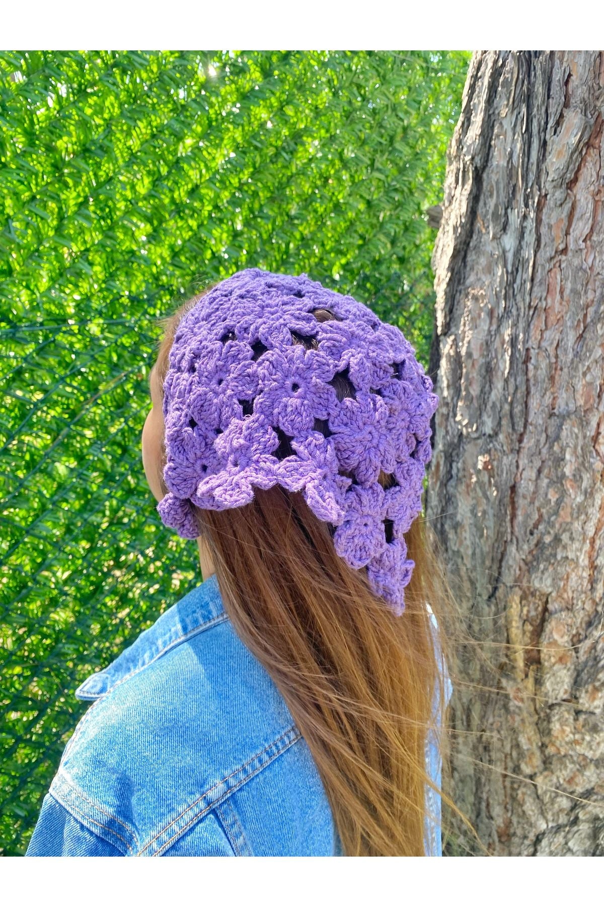 Çiçek desen üçgen bandana