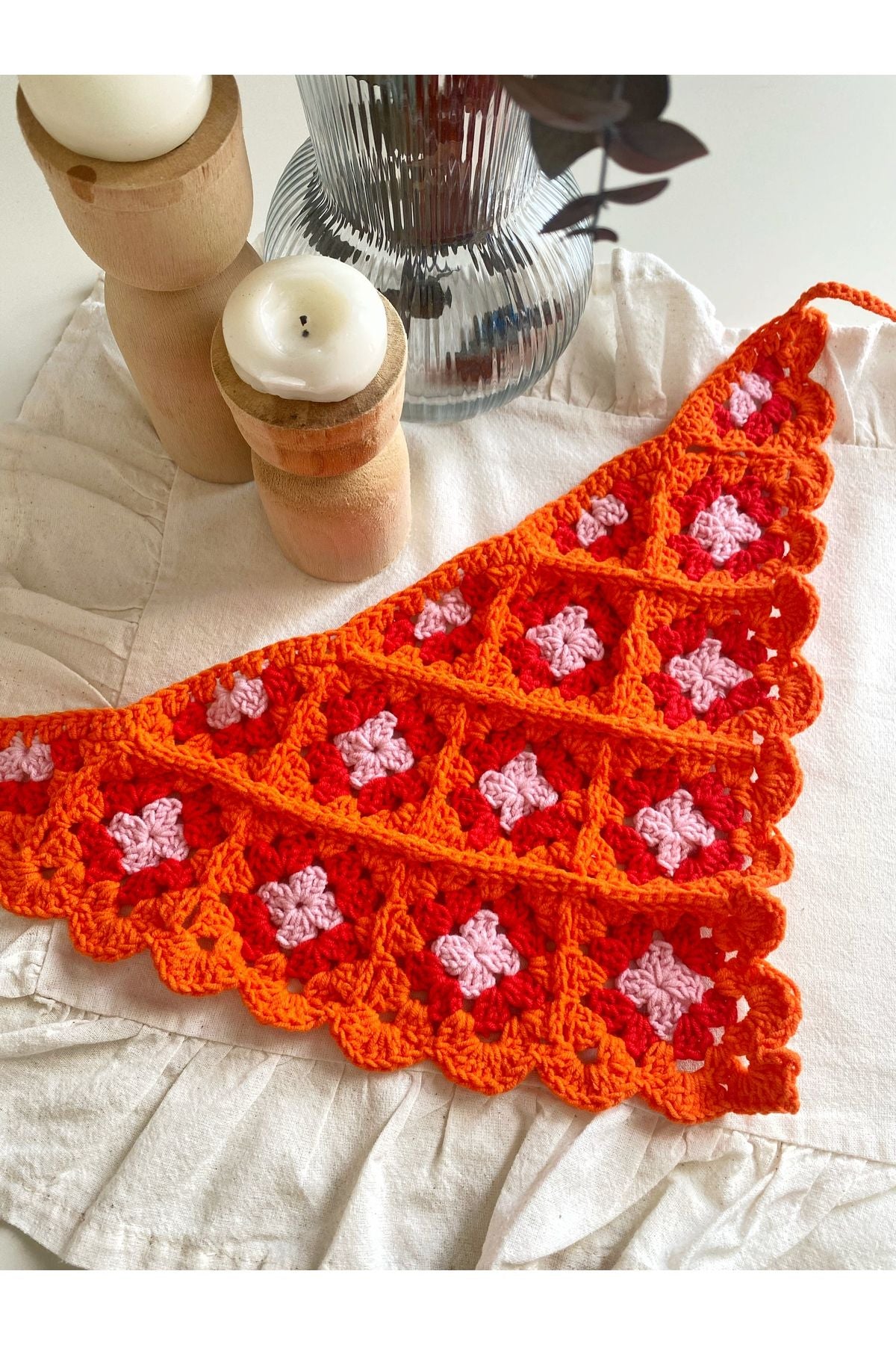Motif üçgen bandana