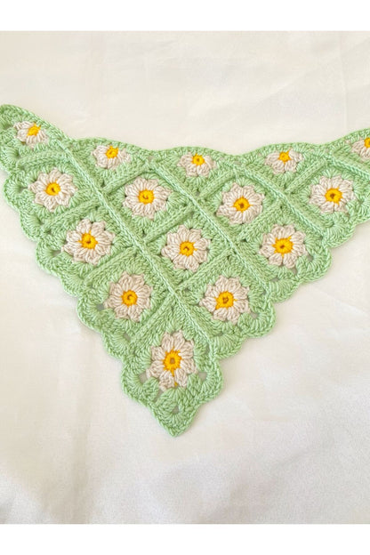 Çiçek desenli örgü bandana
