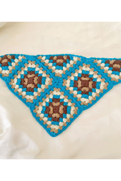 Motif örgü bandana
