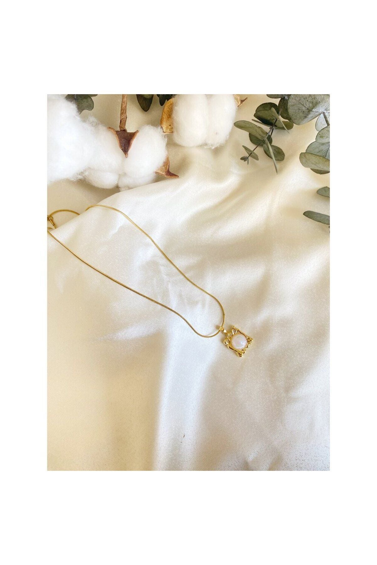 Sedefli gold çelik kolye