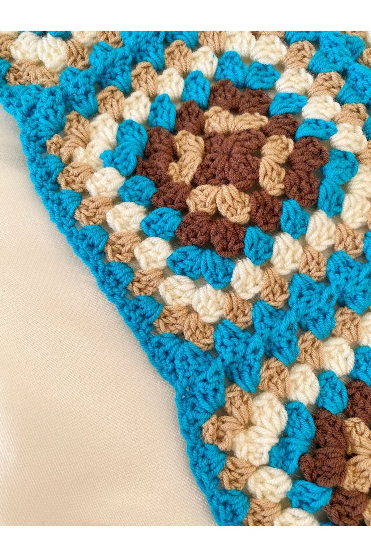 Motif örgü bandana